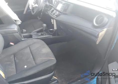 2018 Toyota Rav4 Le z USA, uszkodzony, nr VIN JTMZFREV3JJ173182